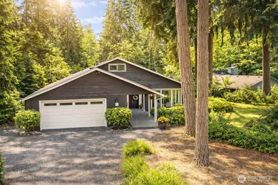 10761 Bill Point Crest NE, Bainbridge Island, WA 98110 - Photo 1