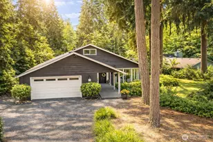10761 Bill Point Crest NE, Bainbridge Island, WA 98110 - Photo 1