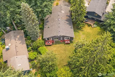 10761 Bill Point Crest NE, Bainbridge Island, WA 98110 - Photo 29