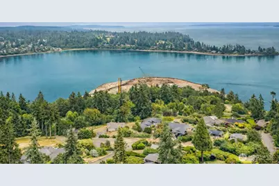 10761 Bill Point Crest NE, Bainbridge Island, WA 98110 - Photo 35