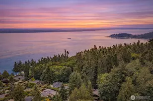 10761 Bill Point Crest NE, Bainbridge Island, WA 98110 - Photo 37