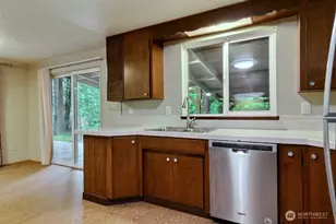 110 E Shannon Pl, Shelton, WA 98584 - Photo 9