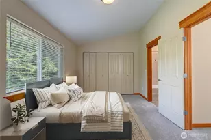 132 N 101st St, Seattle, WA 98133 - Photo 23
