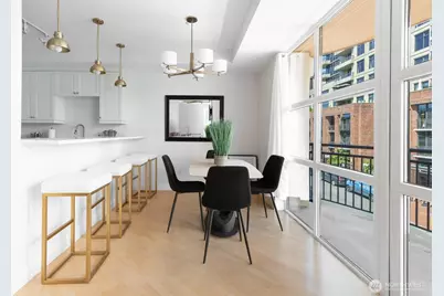 10047 Main Street #319, Bellevue, WA 98004 - Photo 11