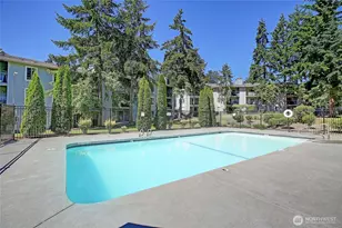 4641 W Lake Sammamish Pkwy SE, Issaquah, WA 98027 - Photo 31