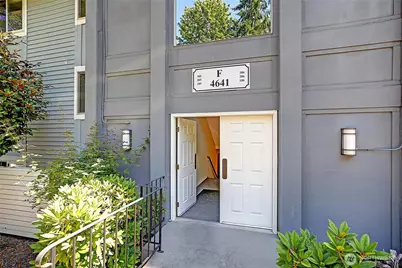 4641 W Lake Sammamish Parkway SE #F205, Issaquah, WA 98027 - Photo 3