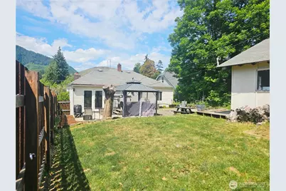 591 Division Avenue, Morton, WA 98356 - Photo 7