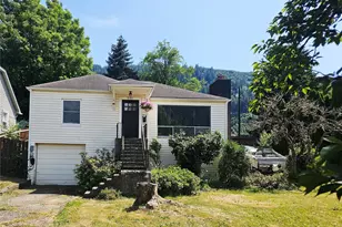 591 Division Ave, Morton, WA 98356 - Photo 3