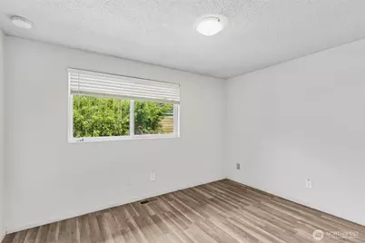 11014 4th Avenue S, Seattle, WA 98168 - Photo 13