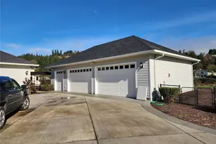 2567 Lewis River Rd, Woodland, WA 98674 - Photo 13