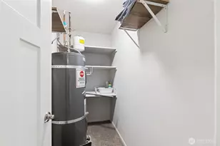 19414 Aurora Ave N, Shoreline, WA 98133 - Photo 15