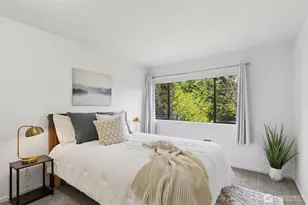 19414 Aurora Ave N, Shoreline, WA 98133 - Photo 13