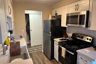 2232 NW 58th St, Seattle, WA 98107 - Photo 9