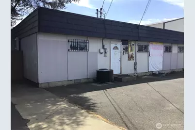 412 S 12th Avenue, Yakima, WA 98902 - Photo 3