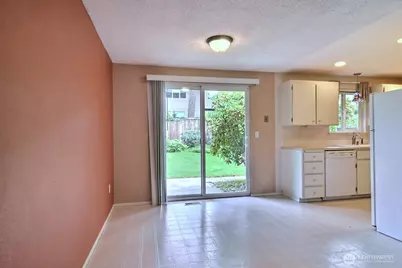 5211 53rd Street W, University Place, WA 98467 - Photo 3