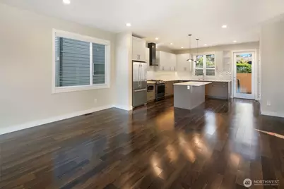 11838 79th Avenue S, Seattle, WA 98178 - Photo 7