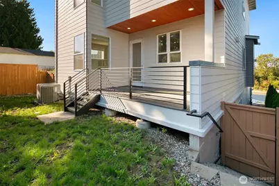 11838 79th Avenue S, Seattle, WA 98178 - Photo 35