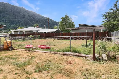 183 Wood Avenue, Morton, WA 98356 - Photo 25