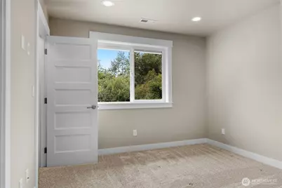 10828 Bay Meadows Lane, Burlington, WA 98233 - Photo 15