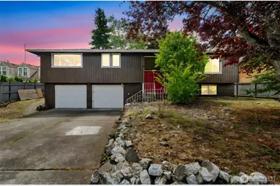 1102 Tule Lake Rd S, Tacoma, WA 98444 - Photo 3