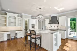 9820 NE 16th St, Bellevue, WA 98004 - Photo 9