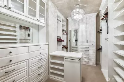 9820 NE 16th Street, Bellevue, WA 98004 - Photo 21