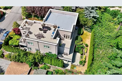 9820 NE 16th Street, Bellevue, WA 98004 - Photo 37