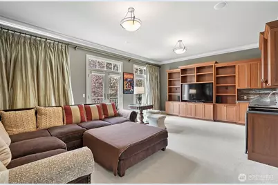 9820 NE 16th Street, Bellevue, WA 98004 - Photo 19