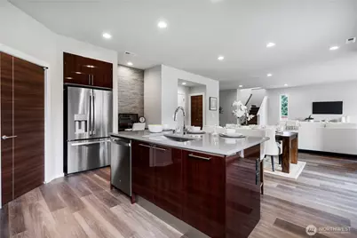 13801 Brookdale Lane E #104, Tacoma, WA 98445 - Photo 9