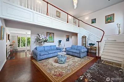 8508 54th Avenue NE, Seattle, WA 98115 - Photo 3