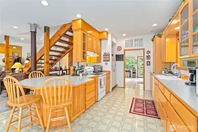 9204 Silver Lake Road, Maple Falls, WA 98266 - Photo 11