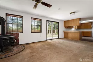 1076 NW Kitsap Terrace, Oak Harbor, WA 98277 - Photo 9