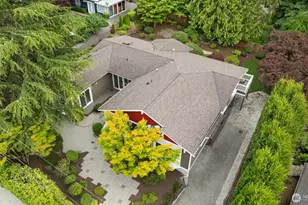 10133 NE 113th Pl, Kirkland, WA 98033 - Photo 9
