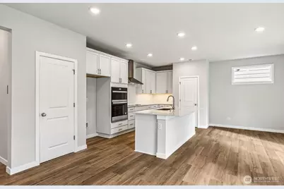 8812 126th Street E, Puyallup, WA 98375 - Photo 5