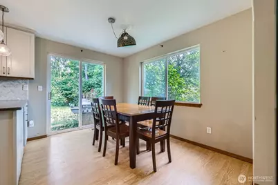 9806 6th Place SE, Lake Stevens, WA 98258 - Photo 5