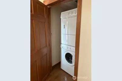 6829 Weedin Place NE, Seattle, WA 98115 - Photo 9