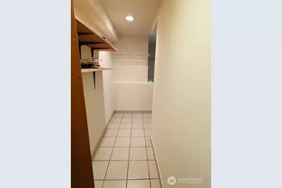 6829 Weedin Place NE, Seattle, WA 98115 - Photo 17