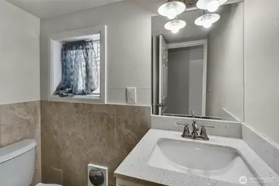 1048 S Director Street, Seattle, WA 98108 - Photo 13