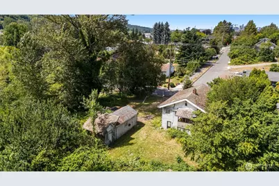 565 S Director, Seattle, WA 98108 - Photo 3