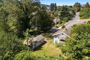 565 S Director, Seattle, WA 98108 - Photo 3