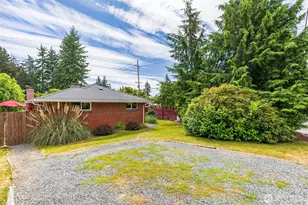 7923 220th St SW, Edmonds, WA 98026 - Photo 5