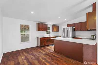 20102 119th Street E, Sumner, WA 98390 - Photo 9