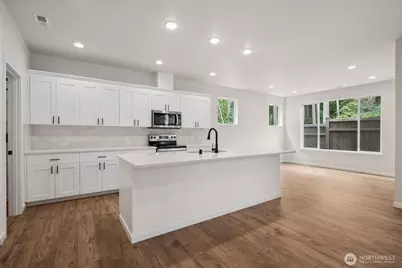 12050 126th Avenue Ct E #11, Puyallup, WA 98374 - Photo 3