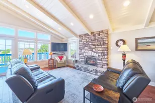 205 26th St NW, Long Beach, WA 98631 - Photo 5