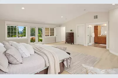 201 240th Street SW, Bothell, WA 98021 - Photo 25