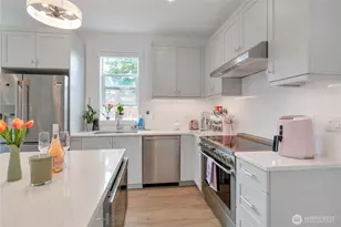 1415 29th Ave, Seattle, WA 98122 - Photo 5