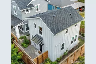 1415 29th Avenue #C, Seattle, WA 98122 - Photo 1