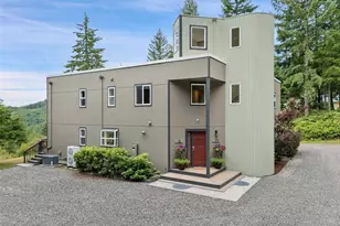 2155 Lost Creek Ln NW, Bremerton, WA 98312 - Photo 5