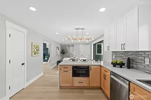 6909 East Side Dr NE, Tacoma, WA 98422 - Photo 9