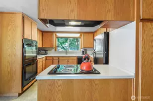 19904 Soundview Dr NW, Stanwood, WA 98292 - Photo 9